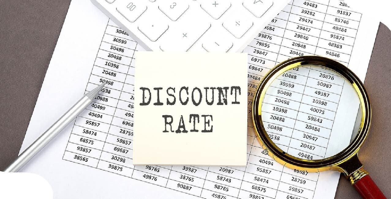 What is the discount rate? Usage in valuation and monetary policy.