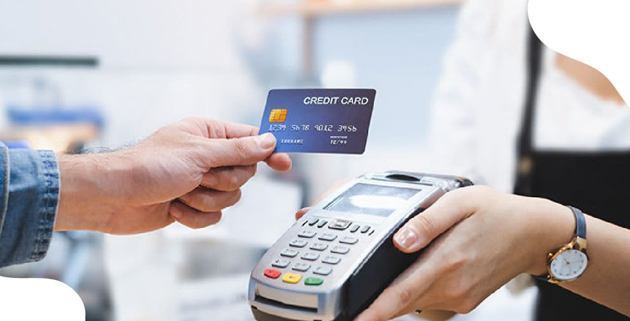 Everyone Around You Is Using Credit Cards: Top Uses and Tips