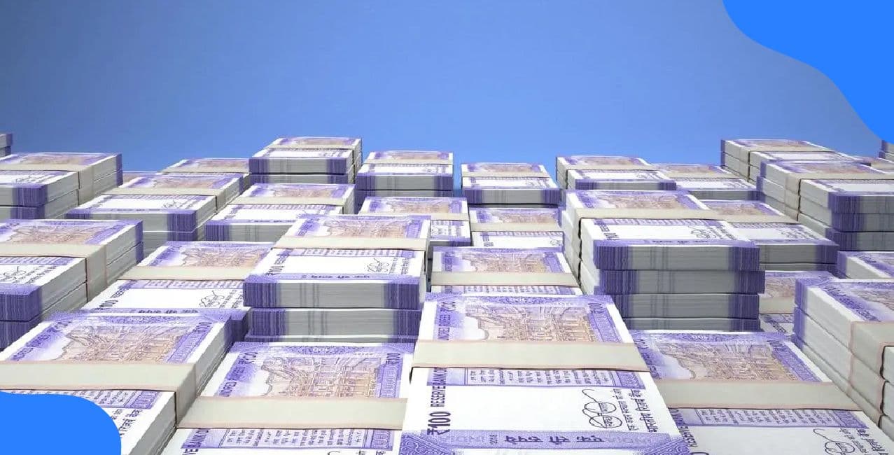 Big Drop in NRI Deposits in 2025 — Should India Be Worried?