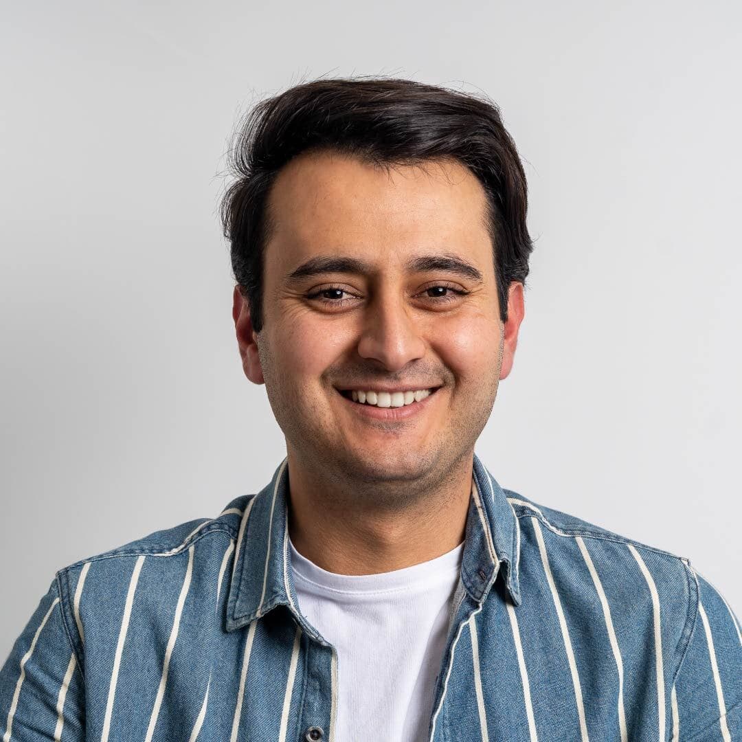  Amit Khanna