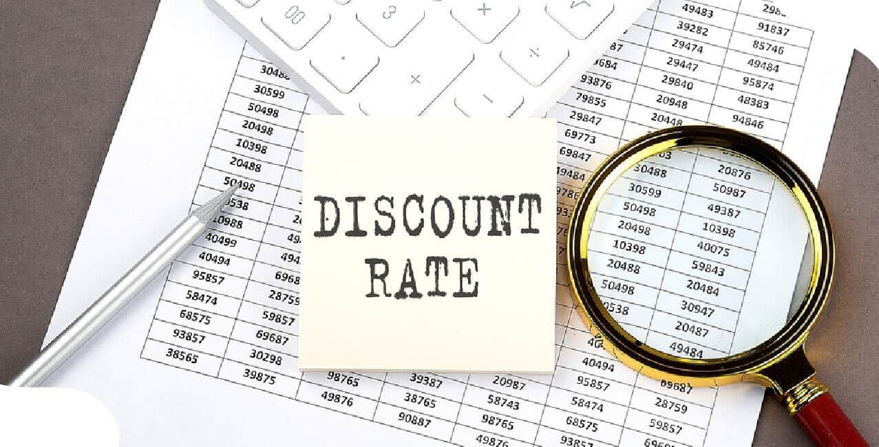 What is the discount rate? Usage in valuation and monetary policy.